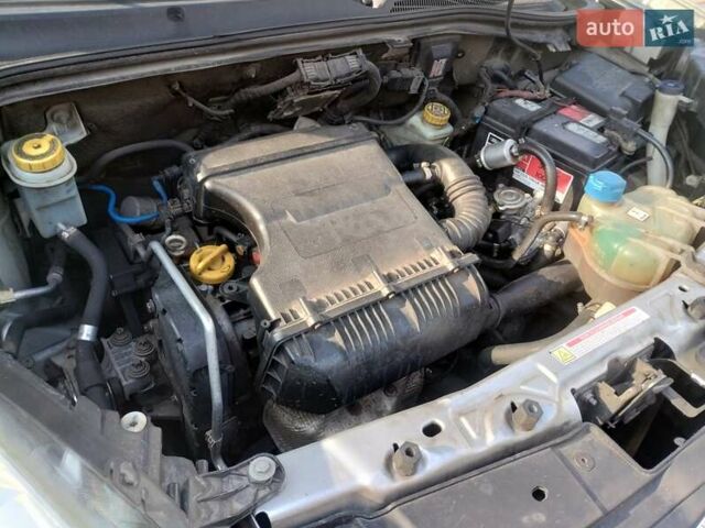 Серый Опель Комбо груз.-пасс., объемом двигателя 1.4 л и пробегом 154 тыс. км за 7600 $, фото 5 на Automoto.ua