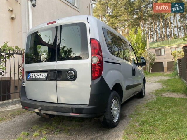 Серый Опель Комбо груз.-пасс., объемом двигателя 1.3 л и пробегом 217 тыс. км за 7100 $, фото 9 на Automoto.ua