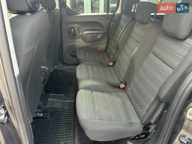 Сірий Опель Комбо вант.-пас., об'ємом двигуна 1.5 л та пробігом 205 тис. км за 13500 $, фото 21 на Automoto.ua