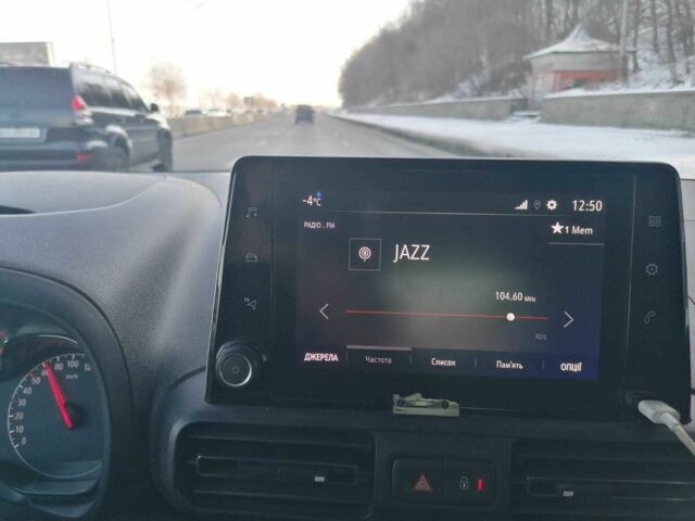 Сірий Опель Комбо вант.-пас., об'ємом двигуна 1.5 л та пробігом 31 тис. км за 23322 $, фото 16 на Automoto.ua