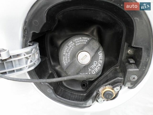 Сірий Опель Комбо вант.-пас., об'ємом двигуна 1.4 л та пробігом 181 тис. км за 11200 $, фото 40 на Automoto.ua