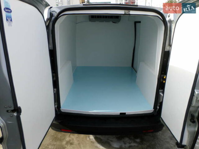 Сірий Опель Комбо вант.-пас., об'ємом двигуна 1.4 л та пробігом 181 тис. км за 11200 $, фото 48 на Automoto.ua