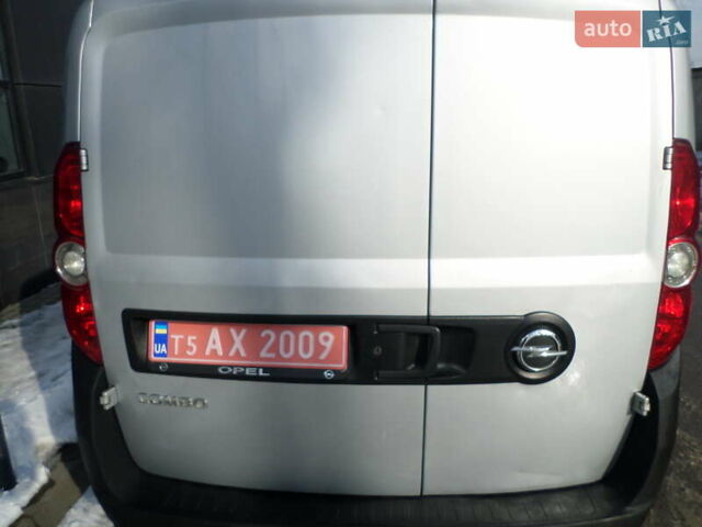 Сірий Опель Комбо вант.-пас., об'ємом двигуна 1.4 л та пробігом 181 тис. км за 11200 $, фото 41 на Automoto.ua