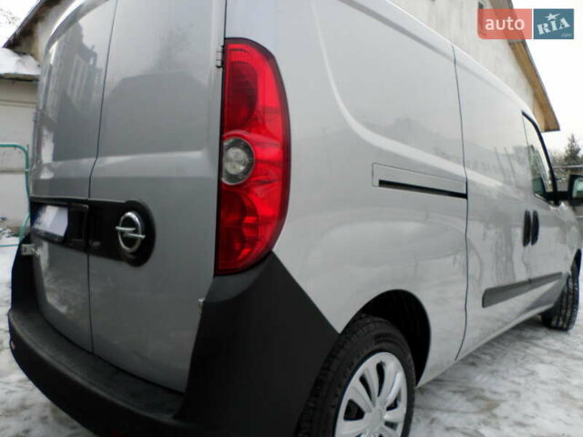 Сірий Опель Комбо вант.-пас., об'ємом двигуна 1.4 л та пробігом 181 тис. км за 11200 $, фото 11 на Automoto.ua