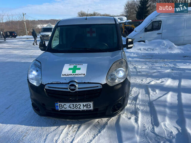 Сірий Опель Комбо вант.-пас., об'ємом двигуна 1.6 л та пробігом 300 тис. км за 8700 $, фото 7 на Automoto.ua