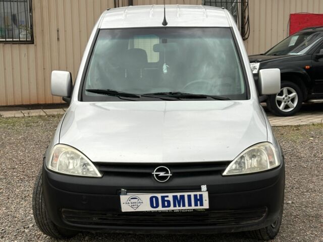 Опель Комбо вант.-пас. 2008 у Кривому Розі на Automoto.ua Сірий Опель Комбо вант.-пас., об'ємом двигуна 1.7 л та пробігом 230 тис. км за 4700 $, фото 1 на Automoto.ua