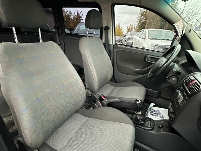 Опель Комбо вант.-пас. 2008 у Кривому Розі на Automoto.ua Сірий Опель Комбо вант.-пас., об'ємом двигуна 1.7 л та пробігом 230 тис. км за 4700 $, фото 7 на Automoto.ua