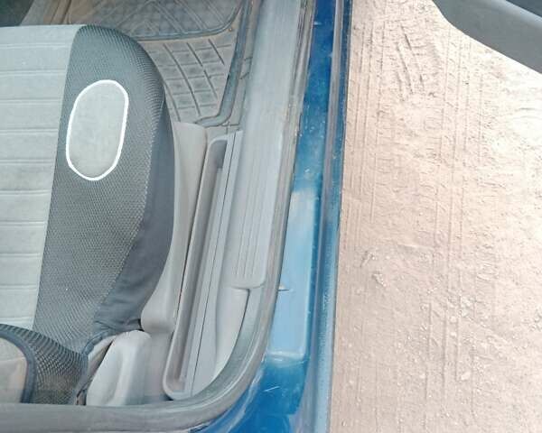 Синій Опель Комбо вант.-пас., об'ємом двигуна 1.69 л та пробігом 370 тис. км за 2500 $, фото 5 на Automoto.ua