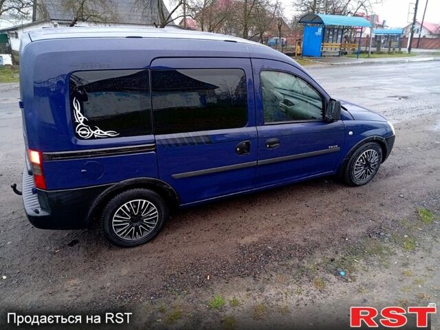 Синій Опель Комбо вант.-пас., об'ємом двигуна 1.7 л та пробігом 300 тис. км за 2700 $, фото 2 на Automoto.ua