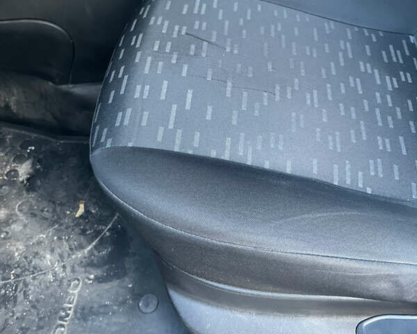 Синій Опель Комбо вант.-пас., об'ємом двигуна 1.6 л та пробігом 364 тис. км за 5500 $, фото 9 на Automoto.ua