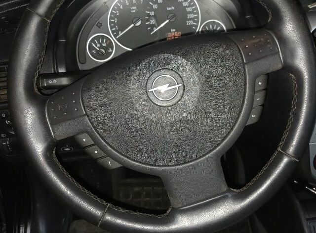 Синій Опель Комбо вант.-пас., об'ємом двигуна 1.4 л та пробігом 260 тис. км за 5802 $, фото 4 на Automoto.ua