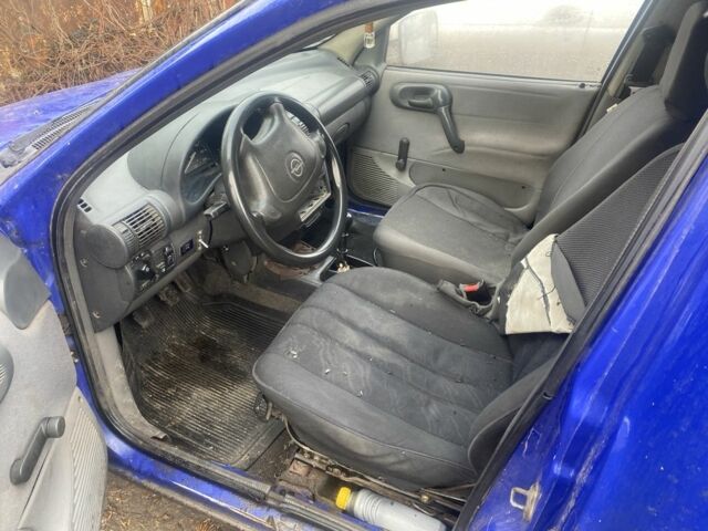 Синий Опель Комбо груз.-пасс., объемом двигателя 1.4 л и пробегом 200 тыс. км за 1400 $, фото 5 на Automoto.ua