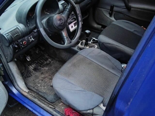 Синій Опель Комбо вант.-пас., об'ємом двигуна 1.7 л та пробігом 245 тис. км за 1089 $, фото 2 на Automoto.ua