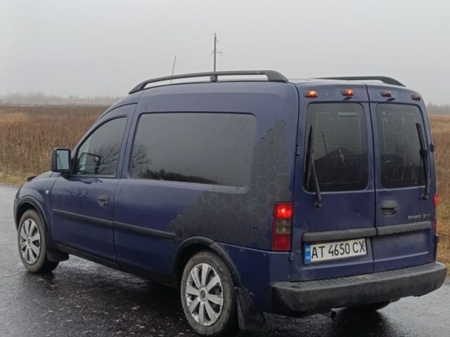 Синий Опель Комбо груз.-пасс., объемом двигателя 1.7 л и пробегом 335 тыс. км за 2200 $, фото 5 на Automoto.ua