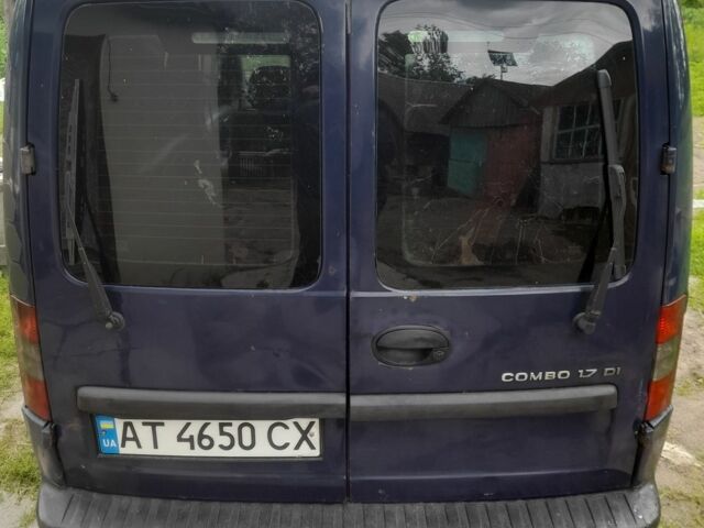 Синий Опель Комбо груз.-пасс., объемом двигателя 1.7 л и пробегом 332 тыс. км за 2200 $, фото 3 на Automoto.ua