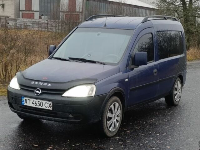 Синий Опель Комбо груз.-пасс., объемом двигателя 1.7 л и пробегом 335 тыс. км за 2200 $, фото 2 на Automoto.ua
