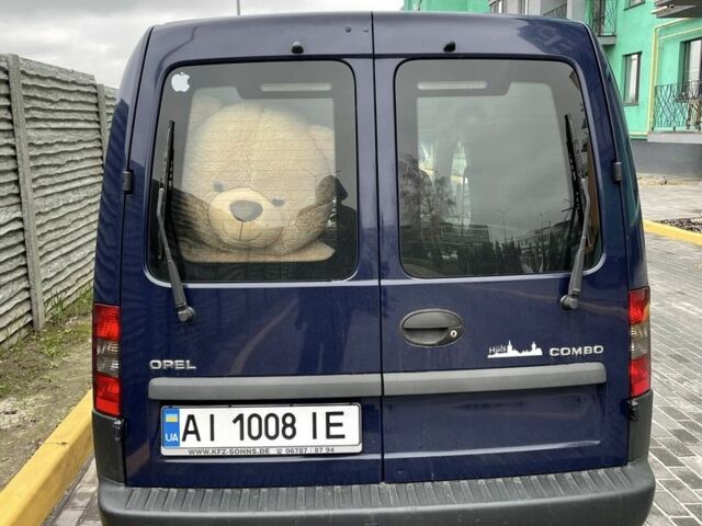 Синий Опель Комбо груз.-пасс., объемом двигателя 1.7 л и пробегом 275 тыс. км за 4000 $, фото 2 на Automoto.ua