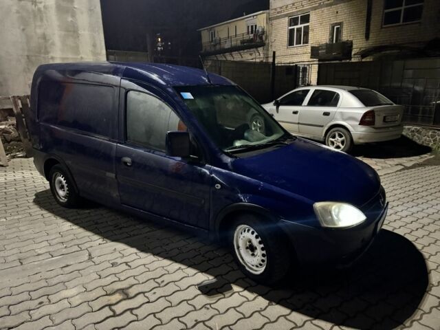 Синій Опель Комбо вант.-пас., об'ємом двигуна 1.2 л та пробігом 300 тис. км за 1400 $, фото 2 на Automoto.ua