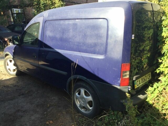 Синий Опель Комбо груз.-пасс., объемом двигателя 1.4 л и пробегом 220 тыс. км за 3400 $, фото 5 на Automoto.ua