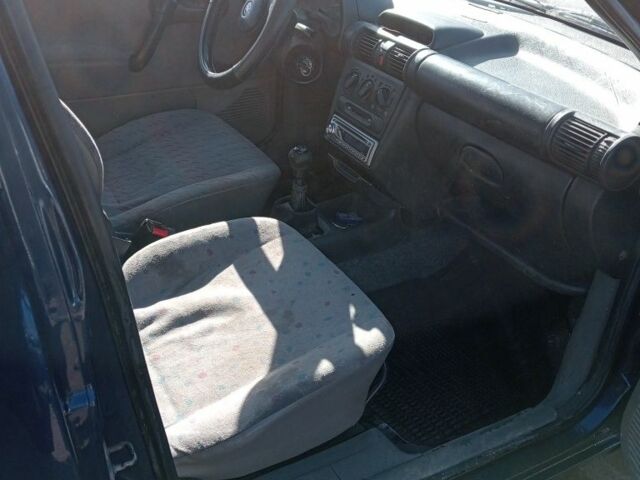 Синій Опель Комбо вант.-пас., об'ємом двигуна 0 л та пробігом 132 тис. км за 1550 $, фото 5 на Automoto.ua