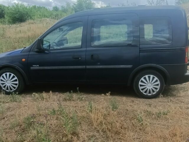 Синий Опель Комбо груз.-пасс., объемом двигателя 0 л и пробегом 300 тыс. км за 1600 $, фото 2 на Automoto.ua