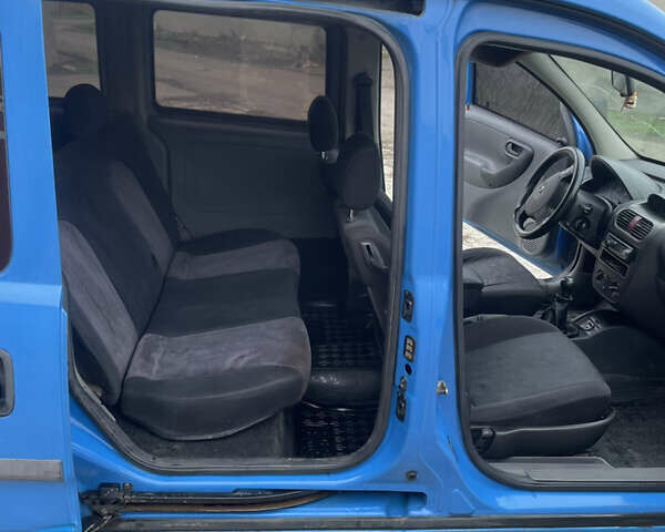 Синий Опель Комбо груз.-пасс., объемом двигателя 1.69 л и пробегом 417 тыс. км за 2700 $, фото 5 на Automoto.ua