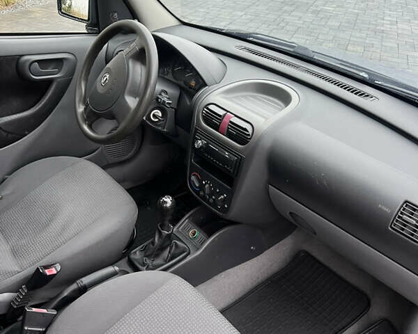 Синий Опель Комбо груз.-пасс., объемом двигателя 1.6 л и пробегом 277 тыс. км за 2890 $, фото 13 на Automoto.ua