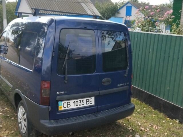 Синий Опель Комбо груз.-пасс., объемом двигателя 1.7 л и пробегом 327 тыс. км за 2800 $, фото 2 на Automoto.ua