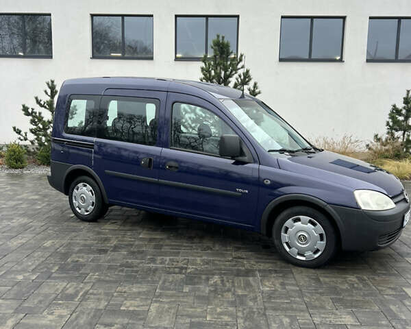 Синий Опель Комбо груз.-пасс., объемом двигателя 1.6 л и пробегом 277 тыс. км за 2890 $, фото 3 на Automoto.ua