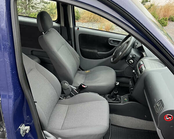 Синий Опель Комбо груз.-пасс., объемом двигателя 1.6 л и пробегом 277 тыс. км за 2890 $, фото 12 на Automoto.ua