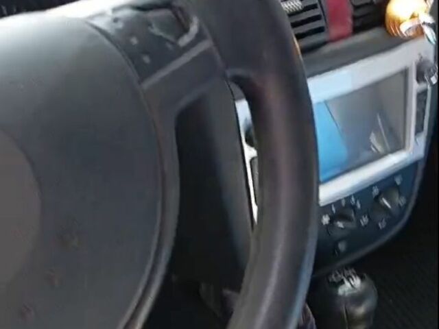 Синий Опель Комбо груз.-пасс., объемом двигателя 1.7 л и пробегом 327 тыс. км за 2800 $, фото 3 на Automoto.ua