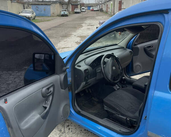 Синий Опель Комбо груз.-пасс., объемом двигателя 1.69 л и пробегом 417 тыс. км за 2700 $, фото 6 на Automoto.ua