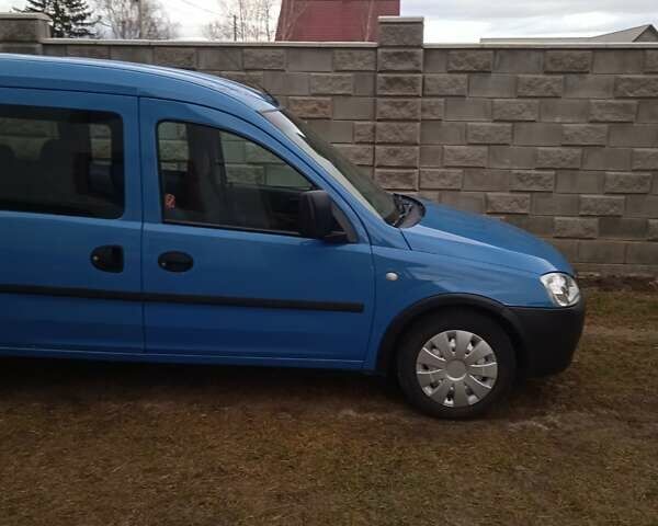 Синій Опель Комбо вант.-пас., об'ємом двигуна 1.69 л та пробігом 279 тис. км за 5100 $, фото 13 на Automoto.ua