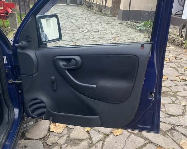 Синій Опель Комбо вант.-пас., об'ємом двигуна 1.25 л та пробігом 241 тис. км за 4300 $, фото 7 на Automoto.ua