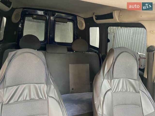 Синій Опель Комбо вант.-пас., об'ємом двигуна 1.25 л та пробігом 241 тис. км за 4300 $, фото 10 на Automoto.ua