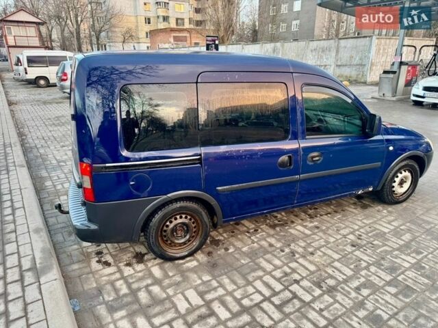 Синій Опель Комбо вант.-пас., об'ємом двигуна 1.4 л та пробігом 200 тис. км за 2299 $, фото 3 на Automoto.ua