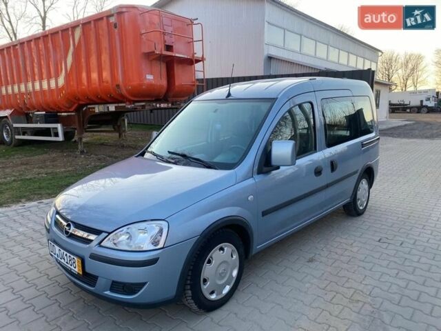Синій Опель Комбо вант.-пас., об'ємом двигуна 1.4 л та пробігом 145 тис. км за 4799 $, фото 2 на Automoto.ua