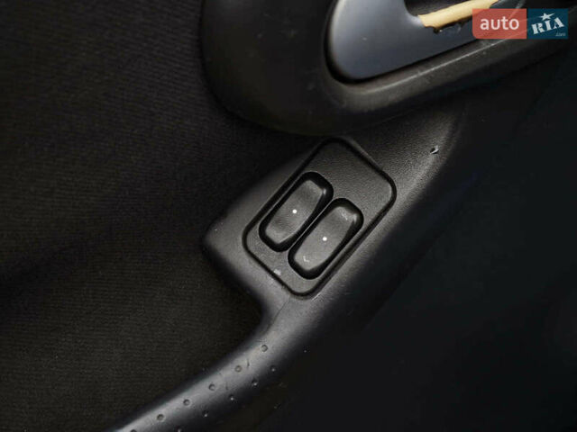 Синий Опель Комбо груз.-пасс., объемом двигателя 1.7 л и пробегом 353 тыс. км за 4690 $, фото 20 на Automoto.ua