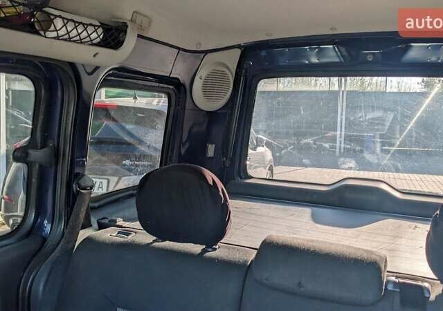 Синий Опель Комбо груз.-пасс., объемом двигателя 1.6 л и пробегом 283 тыс. км за 3650 $, фото 11 на Automoto.ua