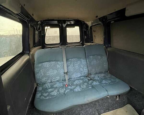 Опель Комбо груз.-пасс. 2006 в Калуше на Automoto.ua Синий Опель Комбо груз.-пасс., объемом двигателя 1.3 л и пробегом 358 тыс. км за 2899 $, фото 18 на Automoto.ua