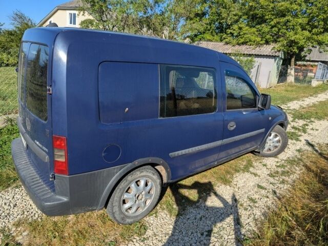 Синий Опель Комбо груз.-пасс., объемом двигателя 1.2 л и пробегом 259 тыс. км за 2899 $, фото 4 на Automoto.ua