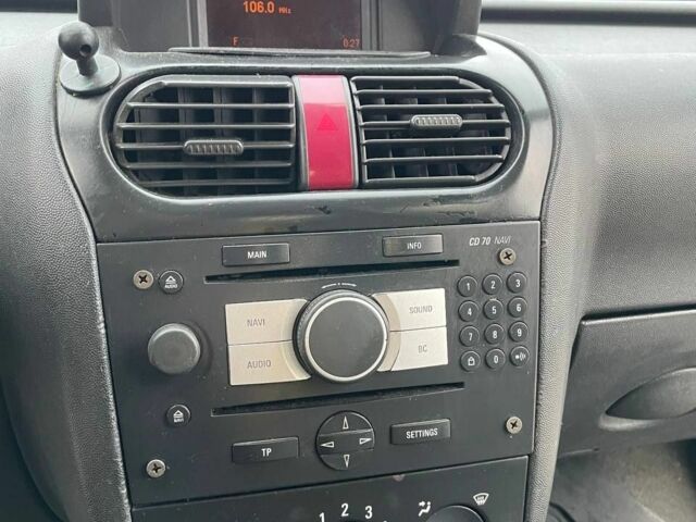 Синий Опель Комбо груз.-пасс., объемом двигателя 1.2 л и пробегом 259 тыс. км за 2899 $, фото 9 на Automoto.ua