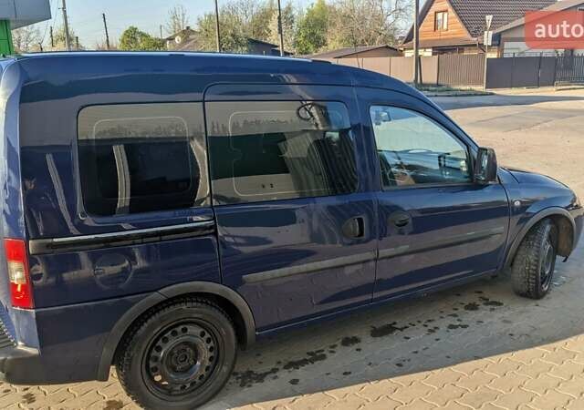 Синий Опель Комбо груз.-пасс., объемом двигателя 1.6 л и пробегом 283 тыс. км за 3650 $, фото 4 на Automoto.ua