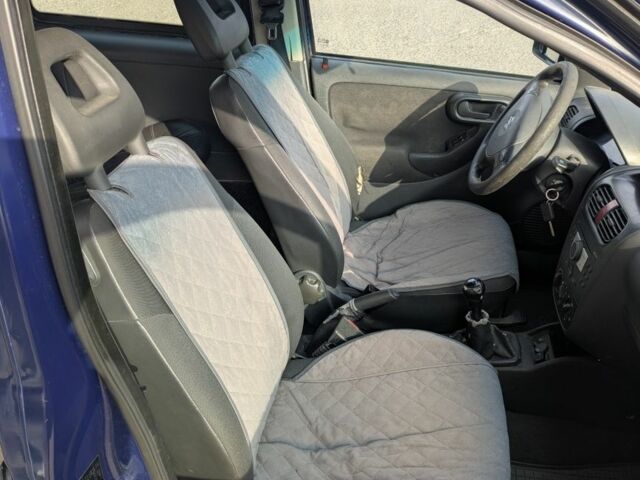 Синий Опель Комбо груз.-пасс., объемом двигателя 1.6 л и пробегом 390 тыс. км за 3200 $, фото 8 на Automoto.ua