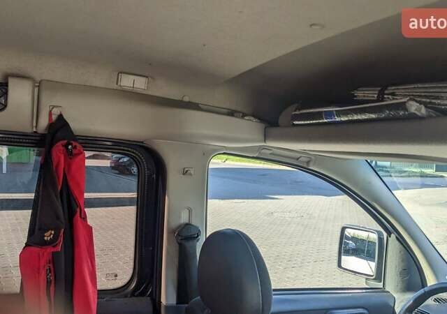 Синий Опель Комбо груз.-пасс., объемом двигателя 1.6 л и пробегом 283 тыс. км за 3650 $, фото 10 на Automoto.ua