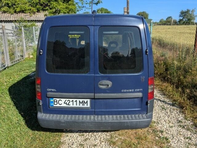 Синий Опель Комбо груз.-пасс., объемом двигателя 1.2 л и пробегом 259 тыс. км за 2899 $, фото 5 на Automoto.ua