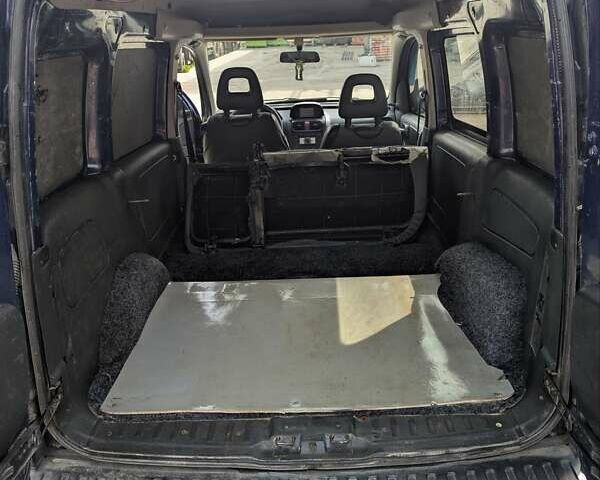 Опель Комбо груз.-пасс. 2006 в Калуше на Automoto.ua Синий Опель Комбо груз.-пасс., объемом двигателя 1.3 л и пробегом 358 тыс. км за 2899 $, фото 20 на Automoto.ua