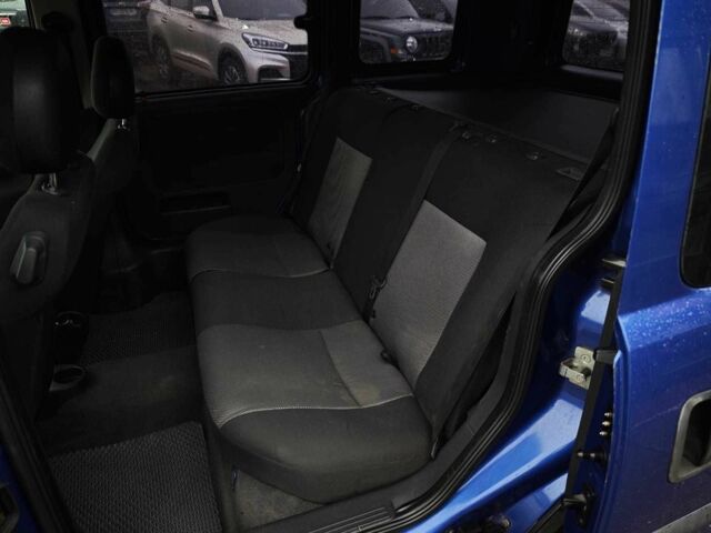 Синий Опель Комбо груз.-пасс., объемом двигателя 1.7 л и пробегом 353 тыс. км за 4690 $, фото 12 на Automoto.ua