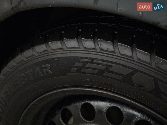 Синий Опель Комбо груз.-пасс., объемом двигателя 1.7 л и пробегом 353 тыс. км за 4690 $, фото 5 на Automoto.ua