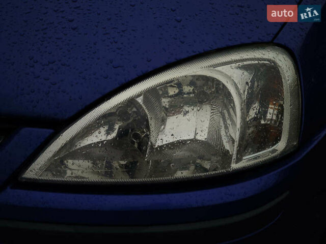 Синий Опель Комбо груз.-пасс., объемом двигателя 1.7 л и пробегом 353 тыс. км за 4690 $, фото 4 на Automoto.ua